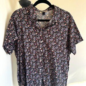 Women's Universal Thread Floral short sleeve button-up collared shirt